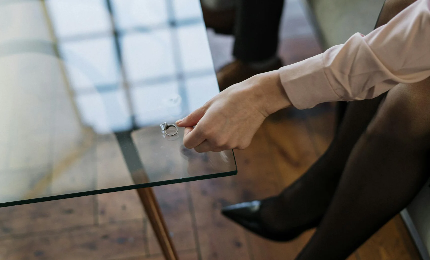 Sell a divorce home in Orange County CA with local cash home buyers and a clear closing timeline