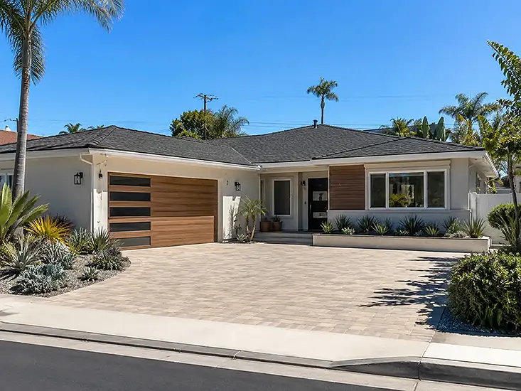 We buy houses in Huntington Beach CA in as is condition